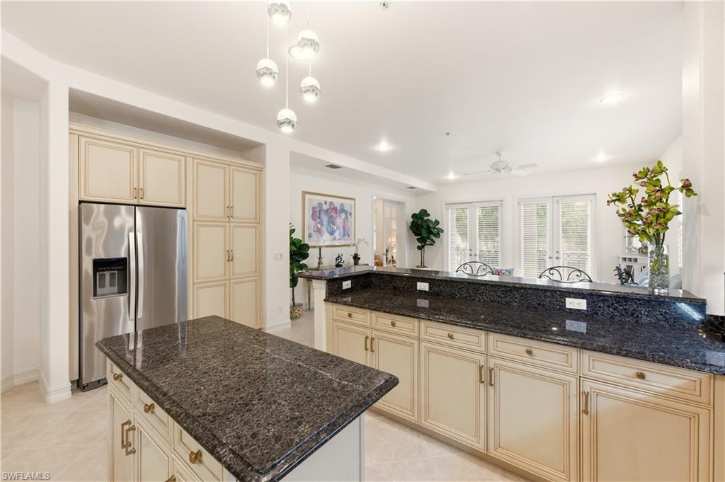 2843 Tiburon Blvd E 7-102 Property Photo 17