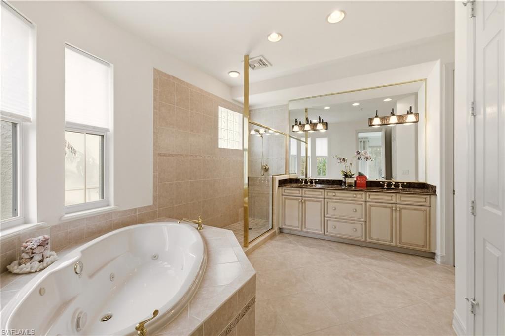 2843 Tiburon Blvd E 7-102 Property Photo 30