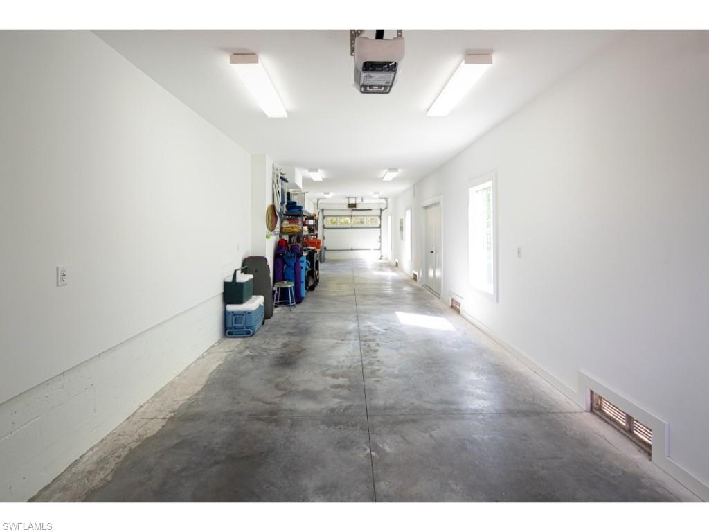 263 10th Ave S Property Photo 13