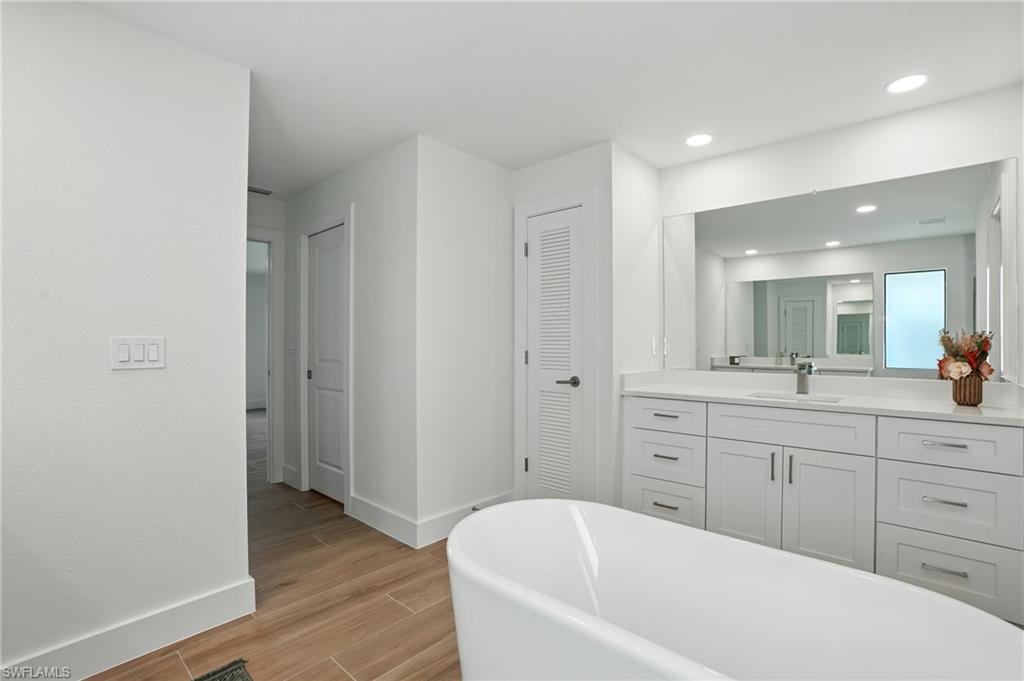 2216 Sw 4th Ave Property Photo 24