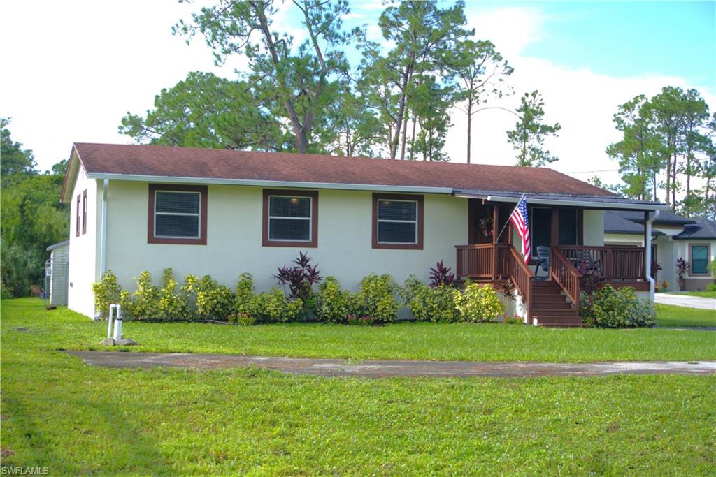 1960 22nd AVE NE Property Photo 1