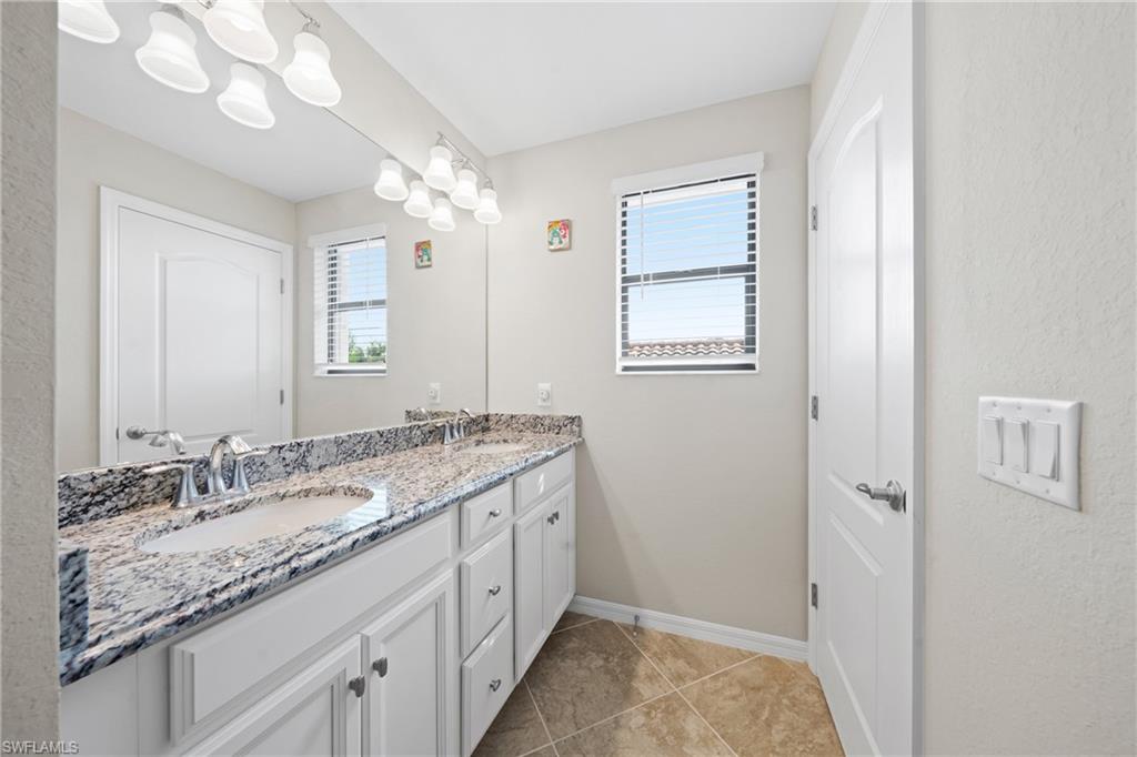 4228 Raffia Palm Cir Property Photo 27