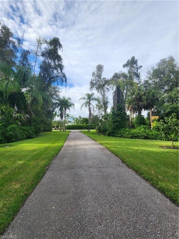 5930 Spanish Oaks Ln Property Photo 3