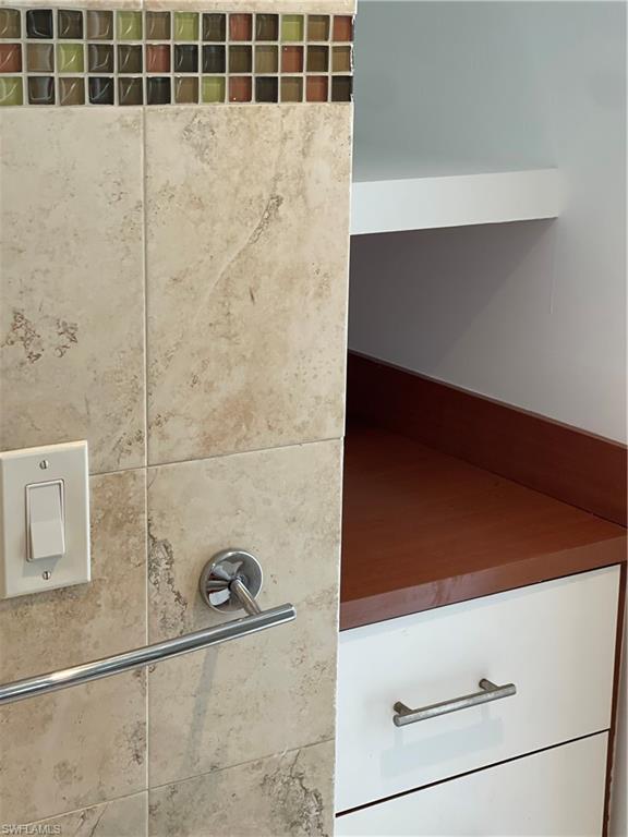 3527 Ne 168 St # 204 Property Photo 18