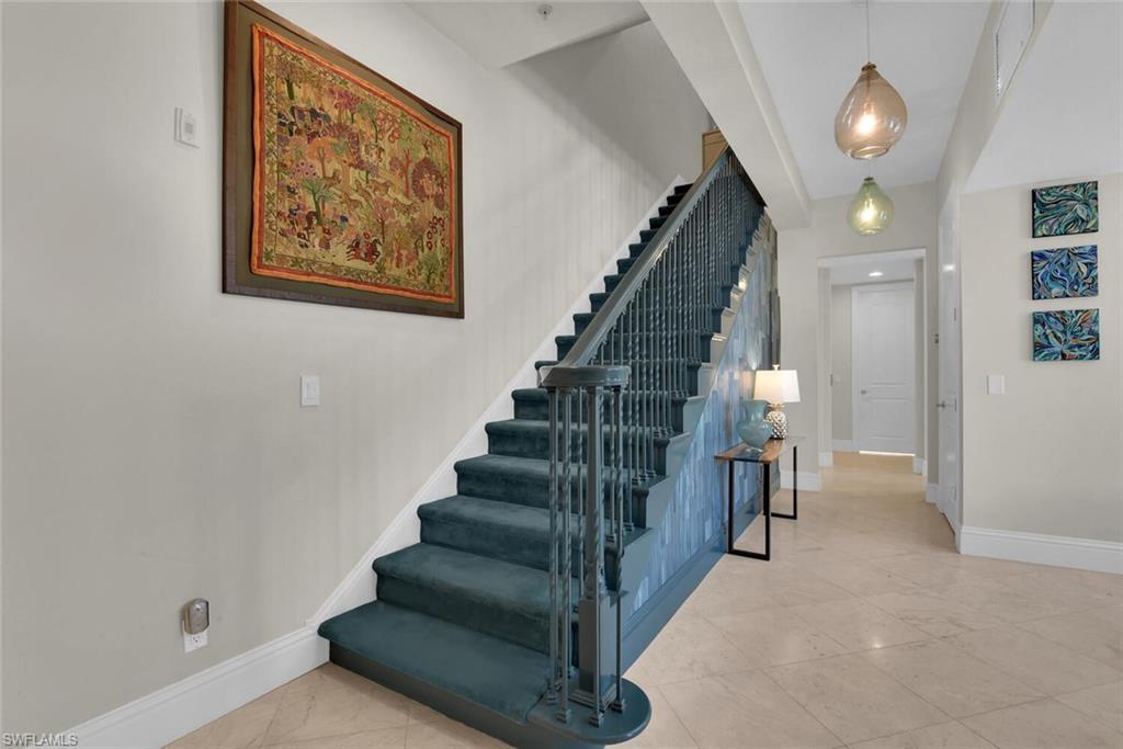 684 10th Ave S D1 Property Photo 17