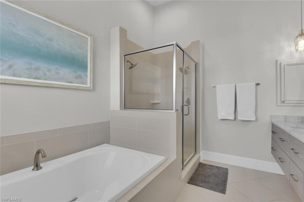 684 10th Ave S D1 Property Photo 24