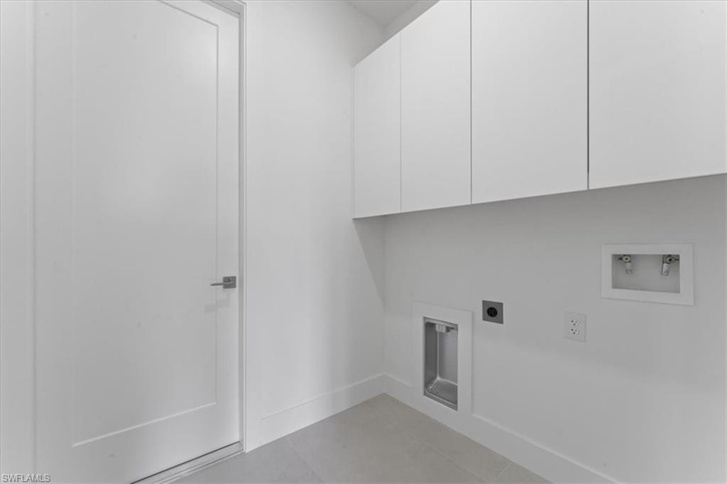 731 Colyer St E Property Photo 6