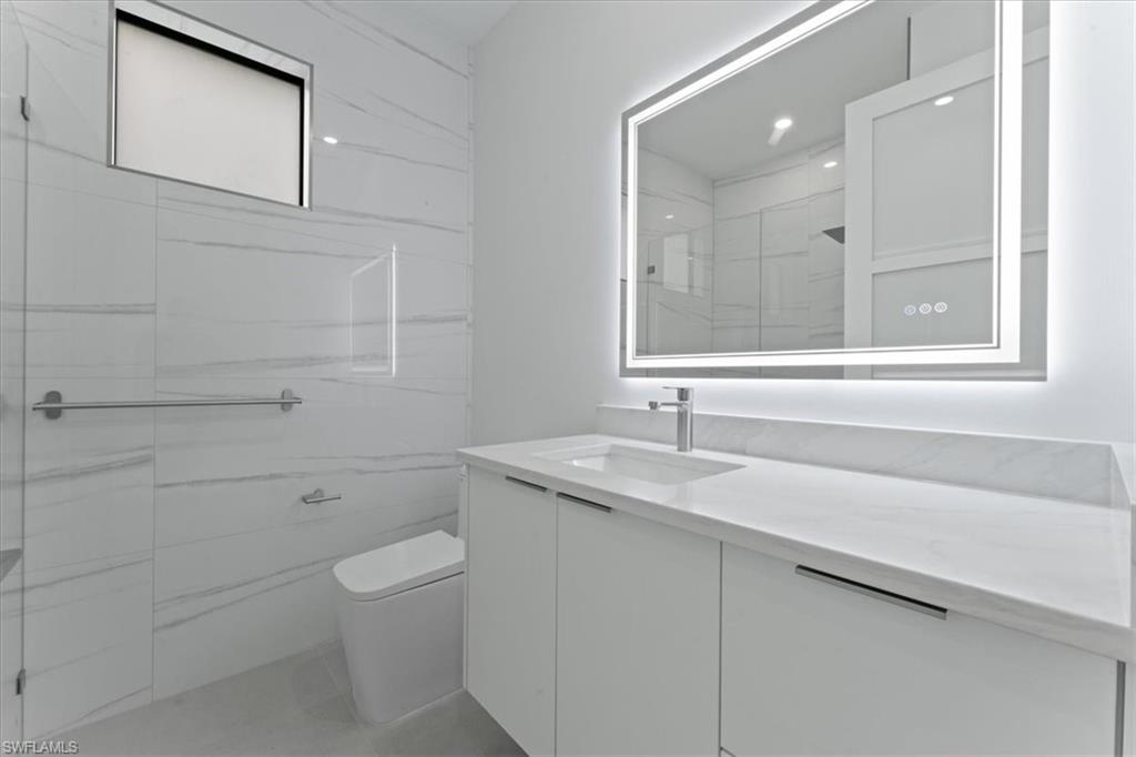 731 Colyer St E Property Photo 21