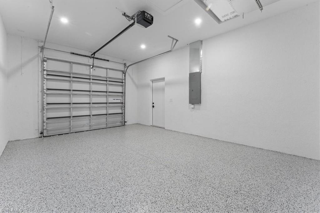 731 Colyer St E Property Photo 24