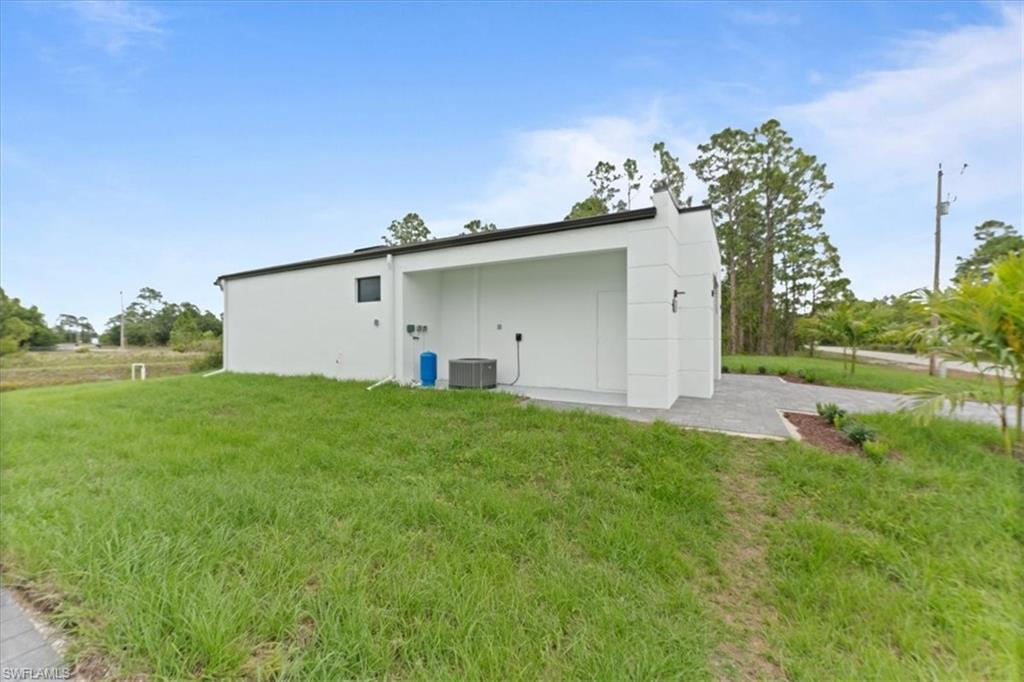 731 Colyer St E Property Photo 27