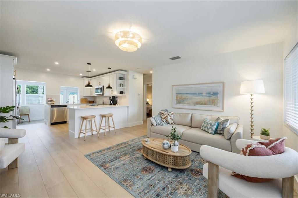 4523 Fluvia Ave Property Photo 2