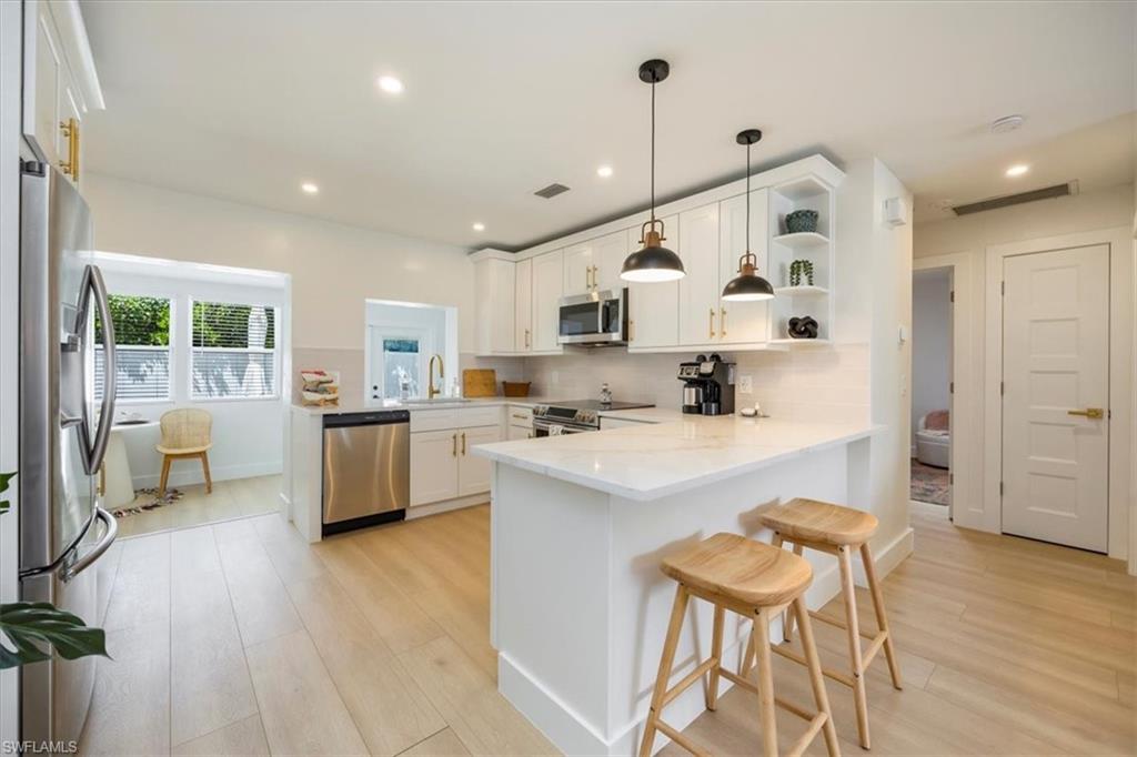 4523 Fluvia Ave Property Photo 4