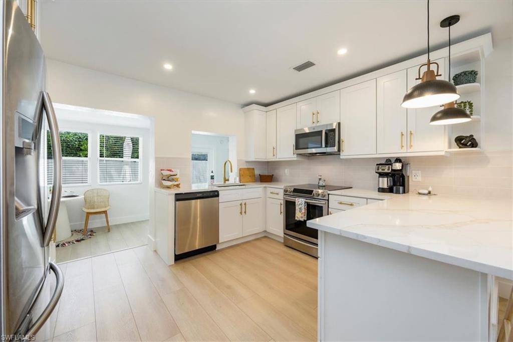 4523 Fluvia Ave Property Photo 5