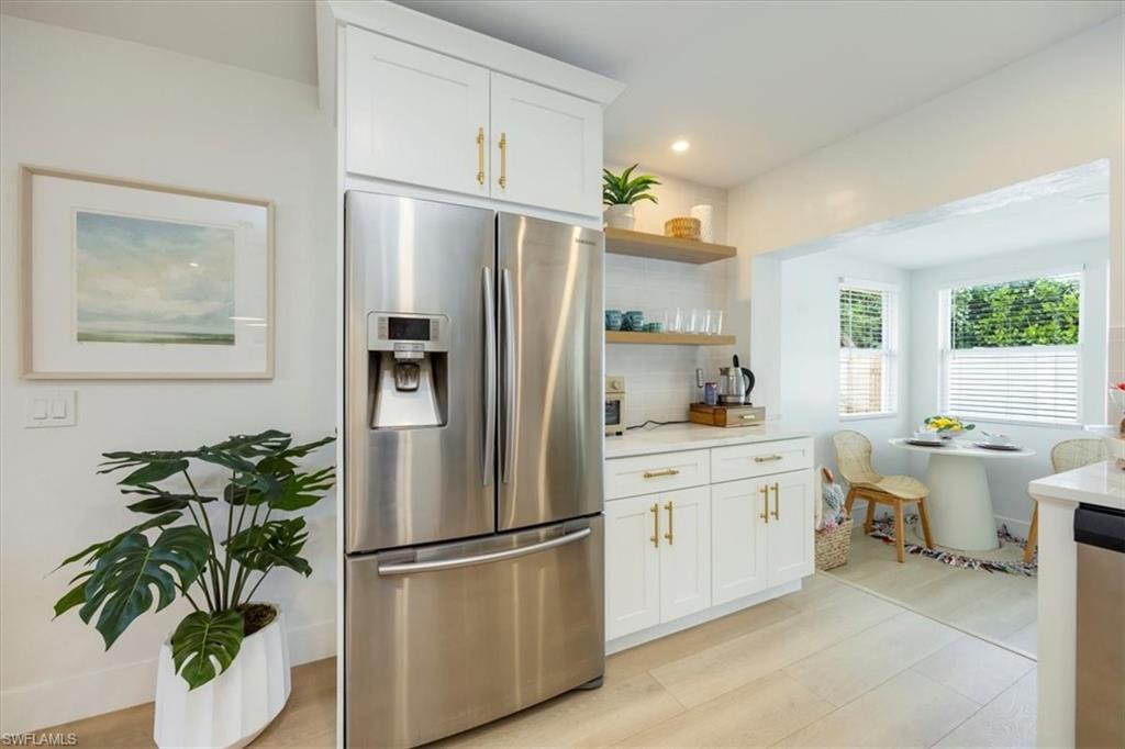 4523 Fluvia Ave Property Photo 6