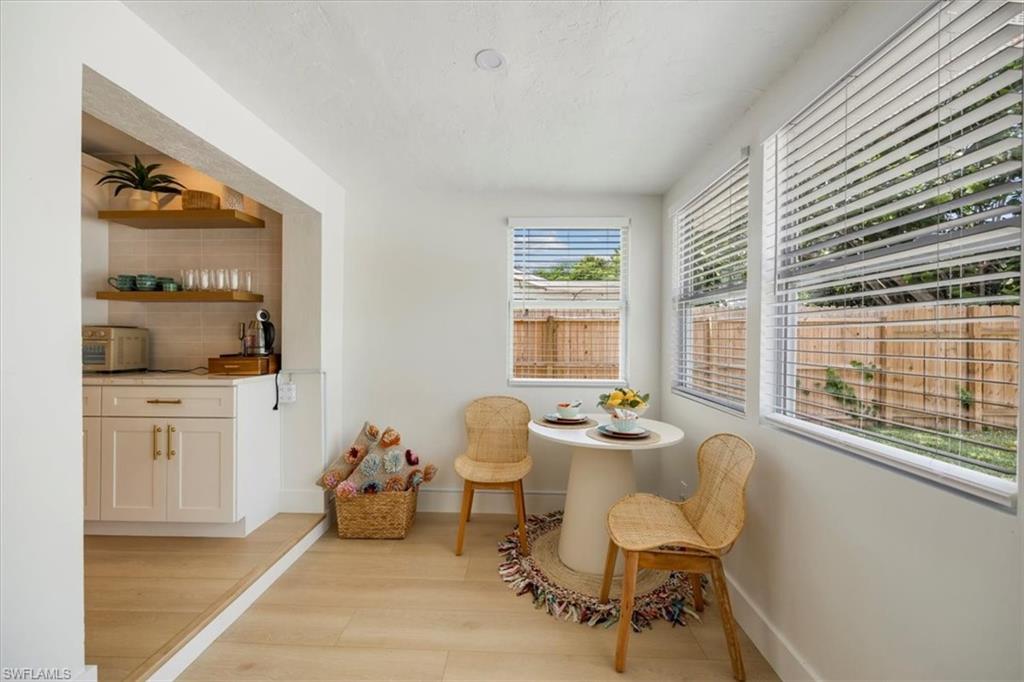 4523 Fluvia Ave Property Photo 9