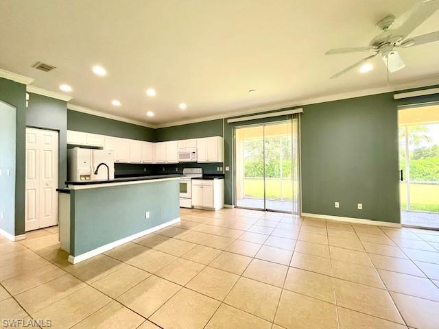 589 Genevieve Dr Property Photo 5