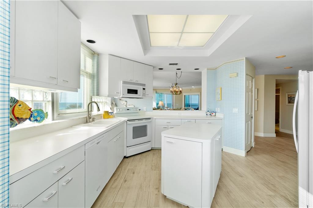 253 Barefoot Beach Blvd # 206 Property Photo 9