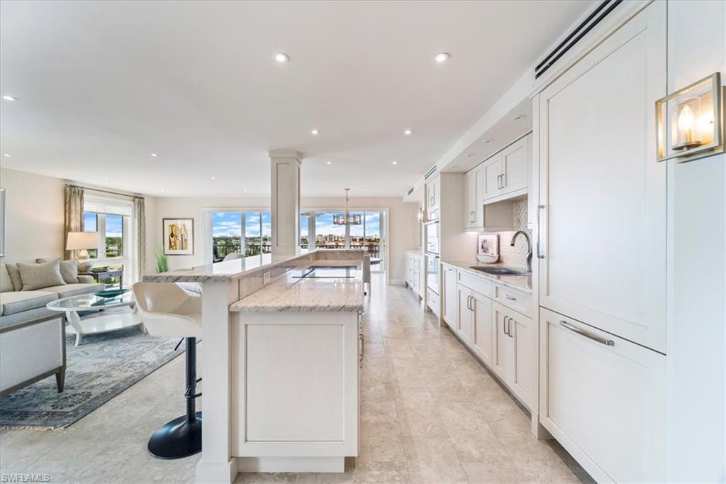 250 Park Shore Dr # 701 Property Photo 9