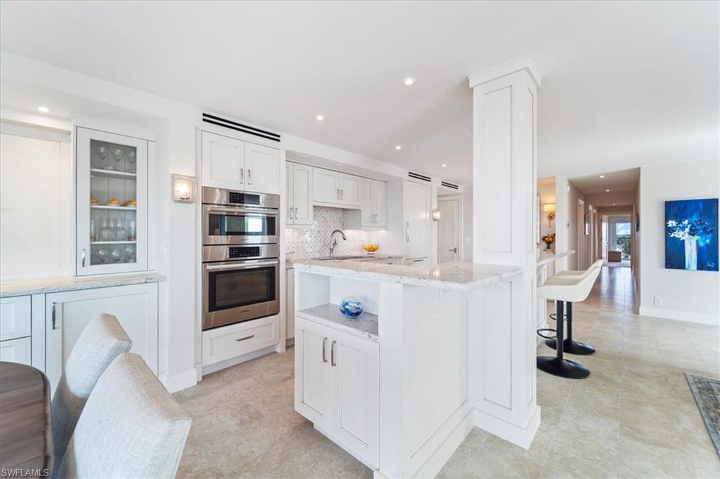 250 Park Shore Dr # 701 Property Photo 11