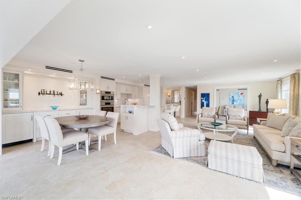 250 Park Shore Dr # 701 Property Photo 12