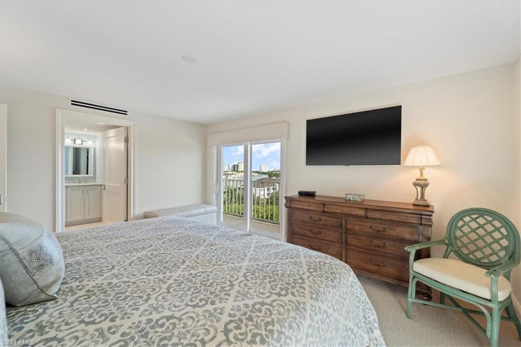 250 Park Shore Dr # 701 Property Photo 18