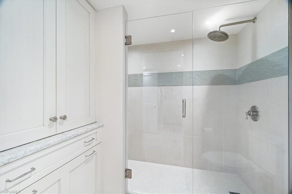 250 Park Shore Dr # 701 Property Photo 21