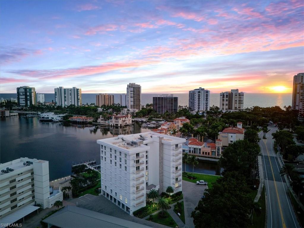 250 Park Shore Dr # 701 Property Photo 29