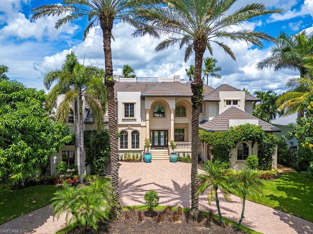 651 21st AVE S Property Photo 1