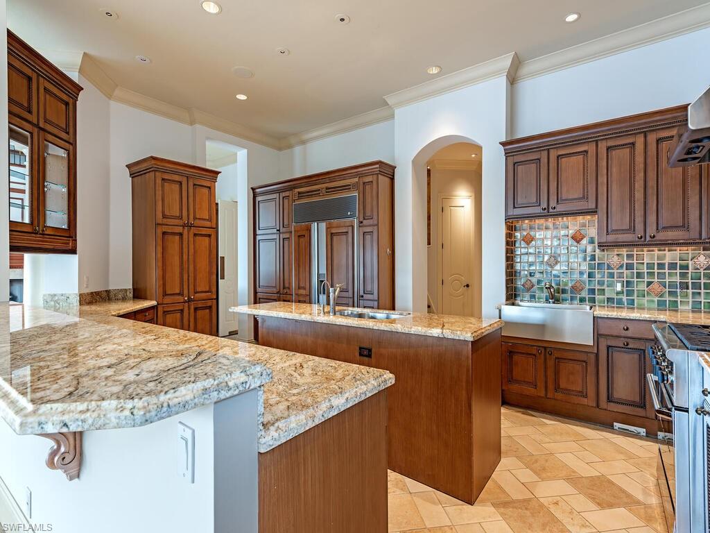 651 21st Ave S Property Photo 13