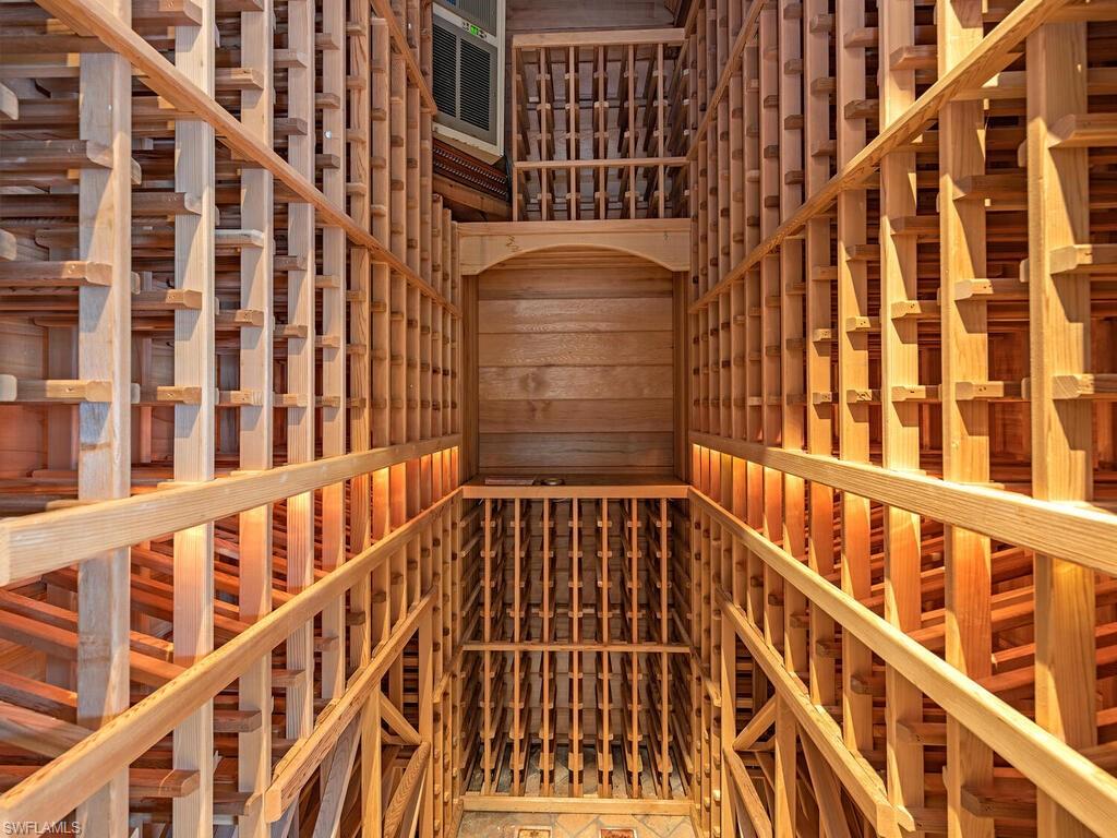 651 21st Ave S Property Photo 14