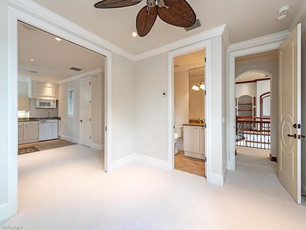 651 21st Ave S Property Photo 27