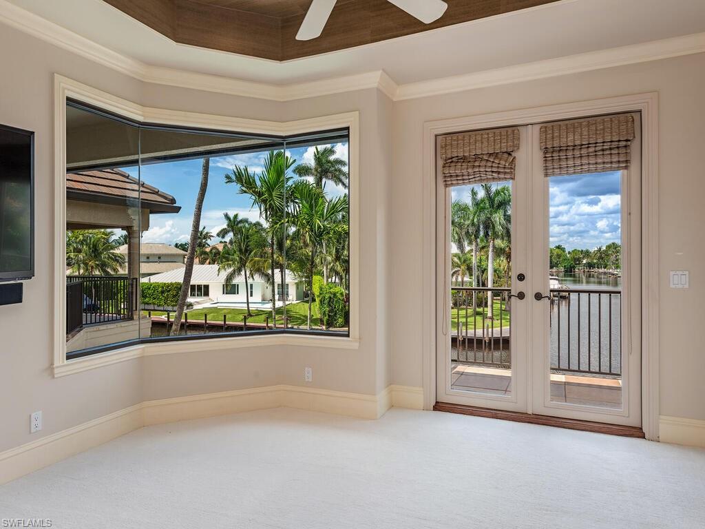 651 21st Ave S Property Photo 29