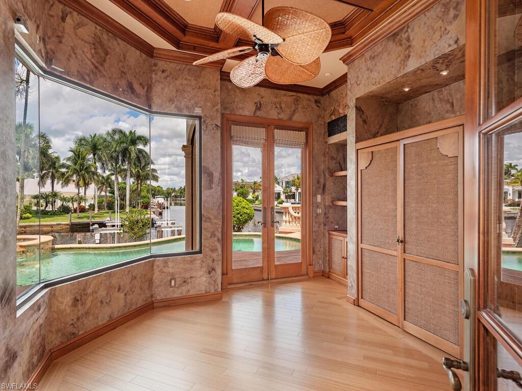 651 21st Ave S Property Photo 32