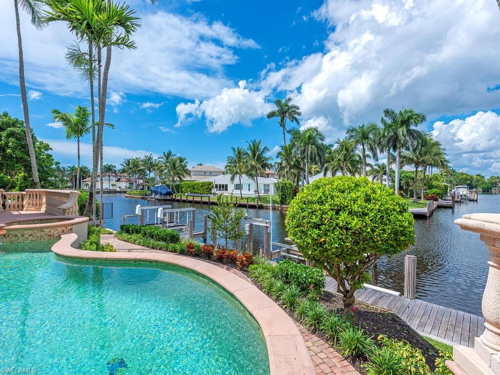 651 21st Ave S Property Photo 38