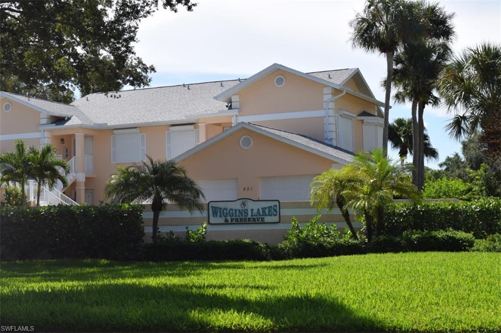 752 Wiggins Lake Dr # 102 Property Photo 16