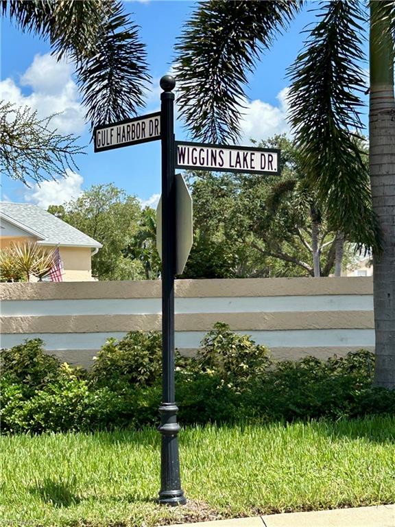 752 Wiggins Lake Dr # 102 Property Photo 17