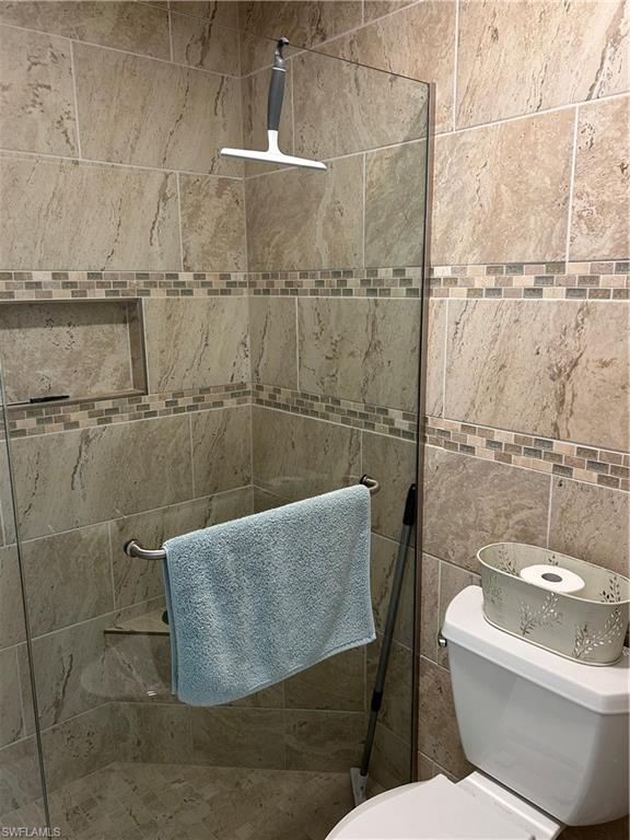 752 Wiggins Lake Dr # 102 Property Photo 28