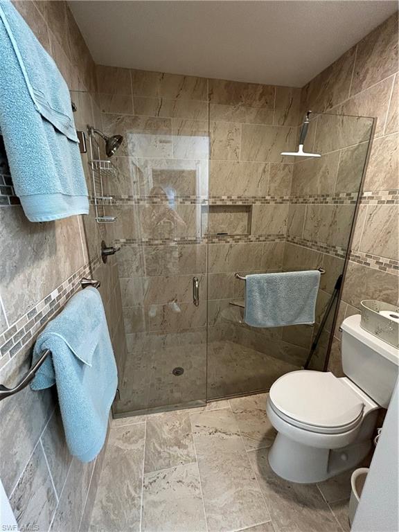 752 Wiggins Lake Dr # 102 Property Photo 29