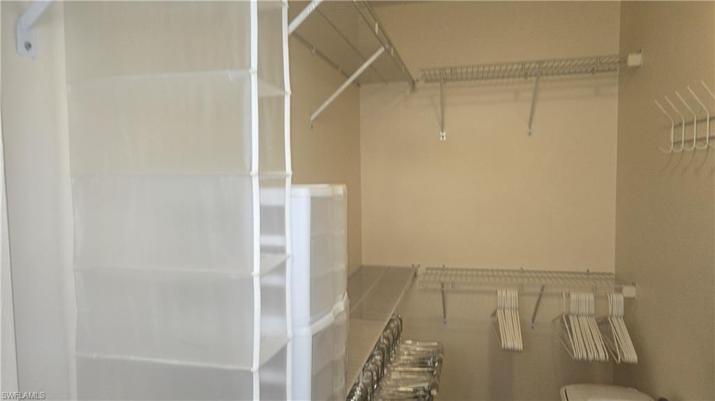 752 Wiggins Lake Dr # 102 Property Photo 32
