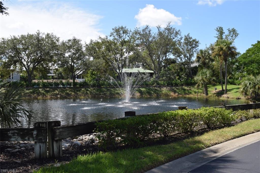 752 Wiggins Lake Dr # 102 Property Photo 39