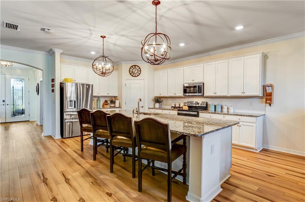 19768 Beechcrest Pl Property Photo 8