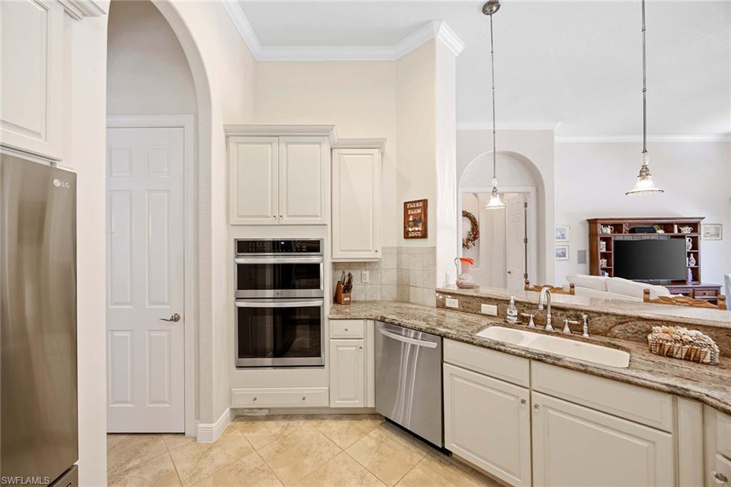 7719 Martino Cir Property Photo 13