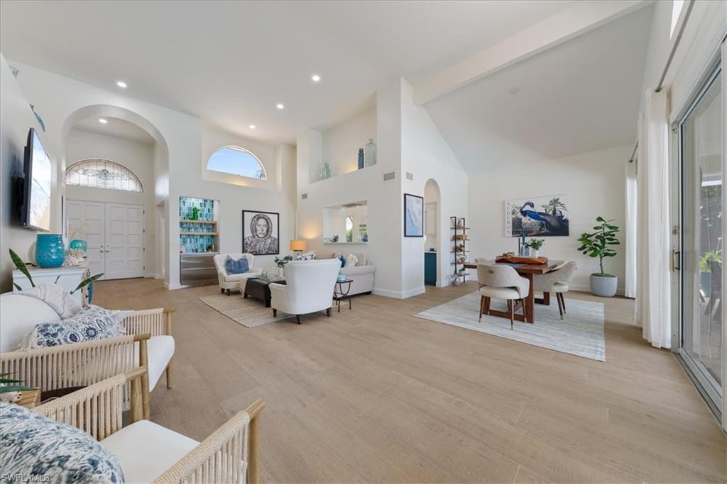 171 Via Napoli Property Photo 3