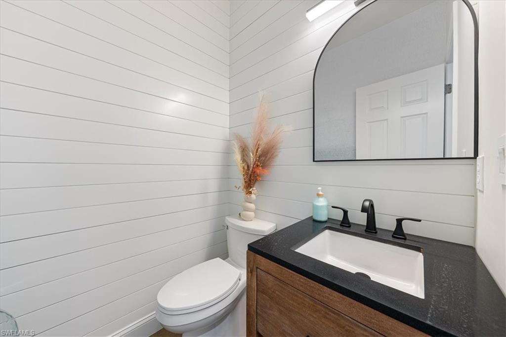 171 Via Napoli Property Photo 27