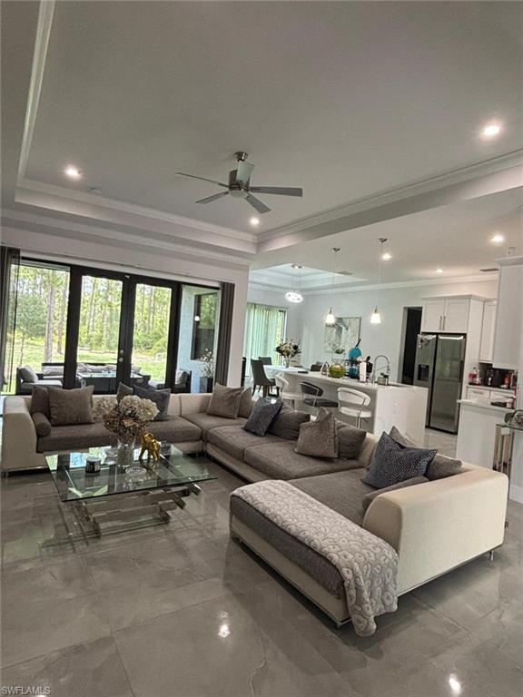 1412 22nd Ave Ne Property Photo 2