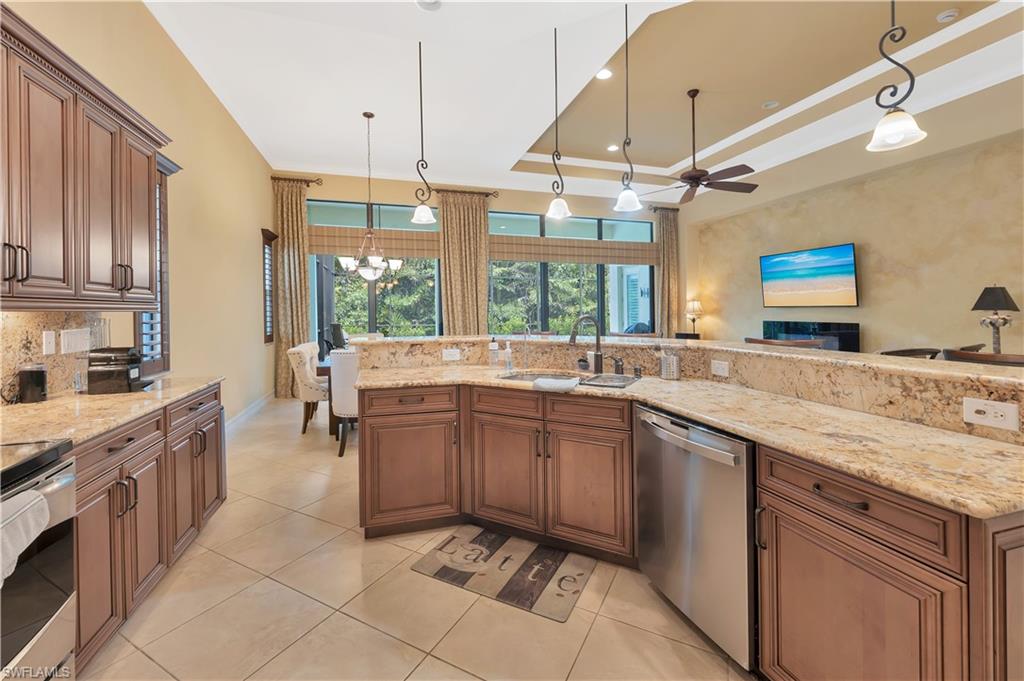 15903 Secoya Reserve Cir Property Photo 12