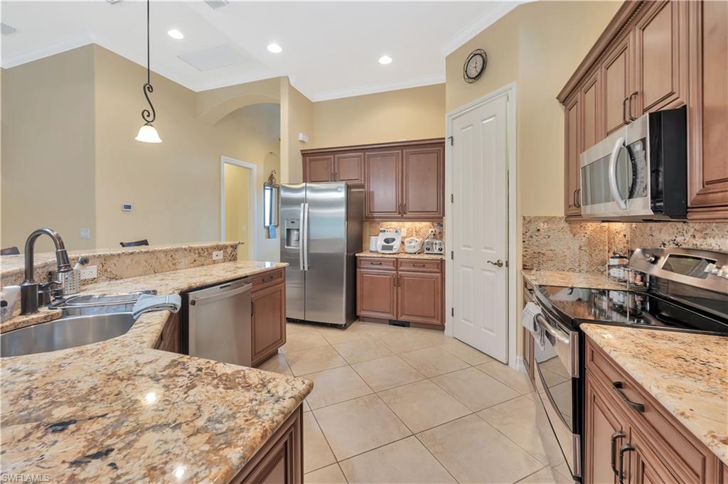 15903 Secoya Reserve Cir Property Photo 13