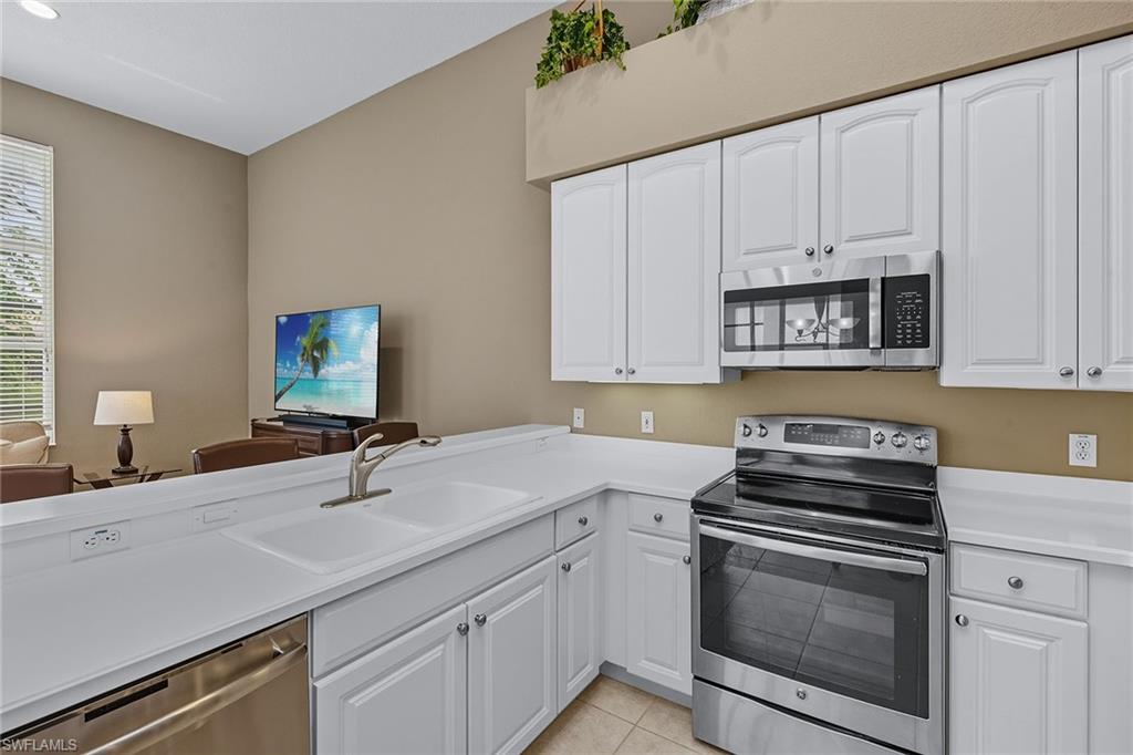 8582 Pepper Tree Way Property Photo 11