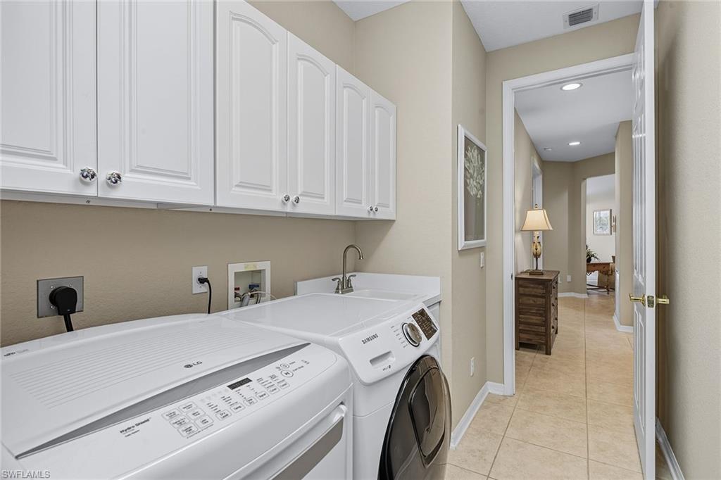 8582 Pepper Tree Way Property Photo 28