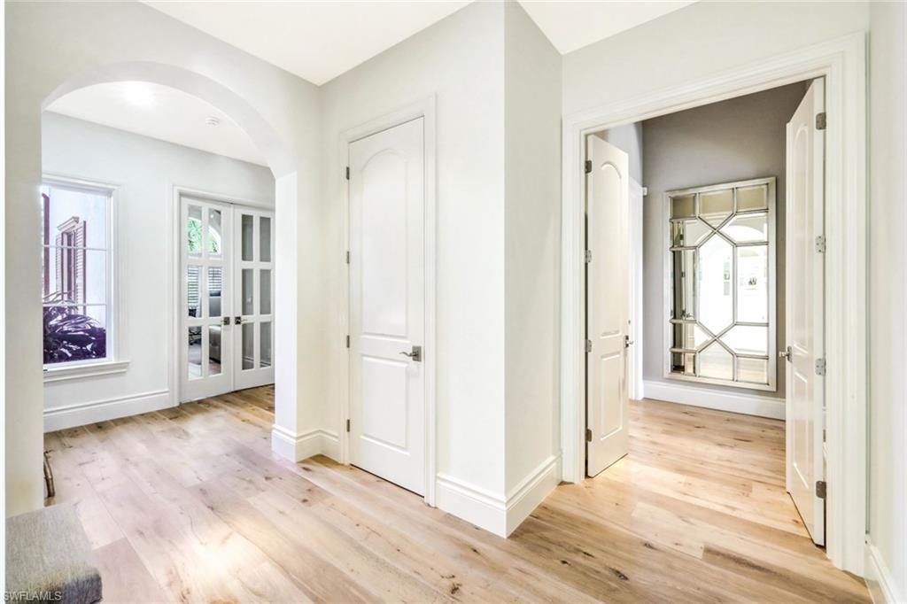 16450 Seneca Way Property Photo 6